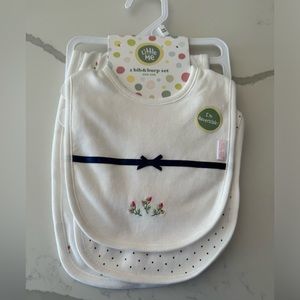 Little me bib set
